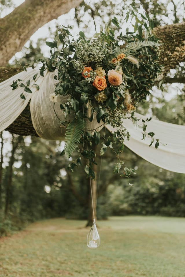 Viki & Márk romantikus kerti esküvője 3