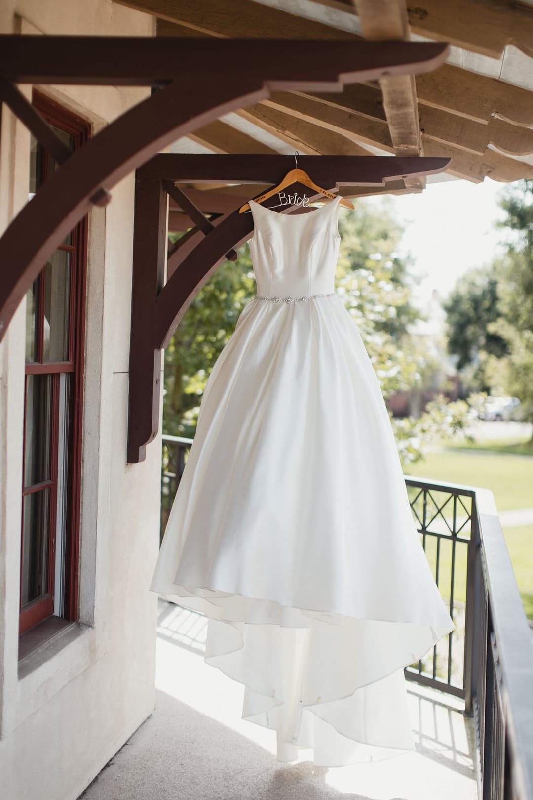 Zita & Balázs glamour báltermi esküvője 6