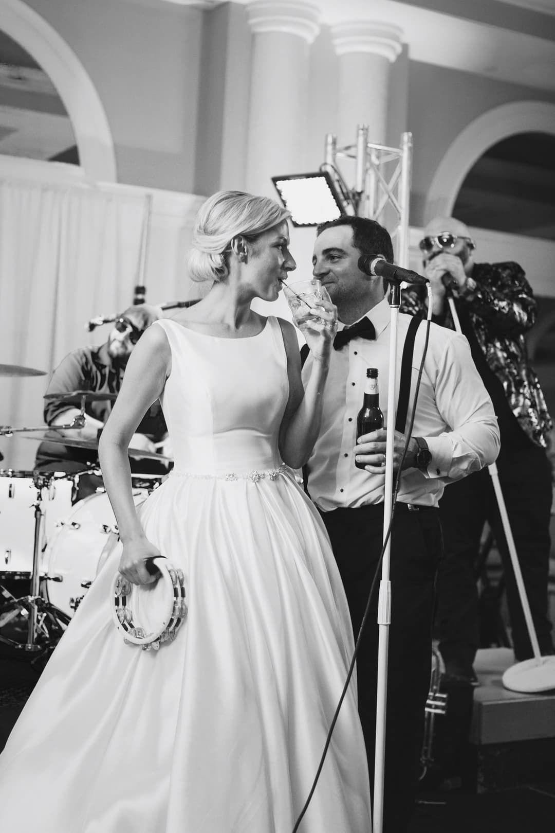 Zita & Balázs glamour báltermi esküvője 9